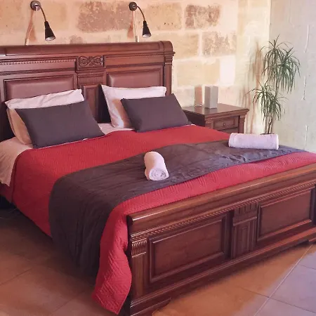 ベッド・アンド・ブレックファスト Ferrieha Farmhouse B&B Qala