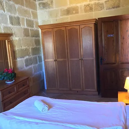 Ferrieha Farmhouse B&B Qala