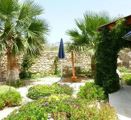 Ferrieha Farmhouse B&B