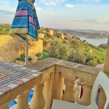 Ferrieha Farmhouse B&B *